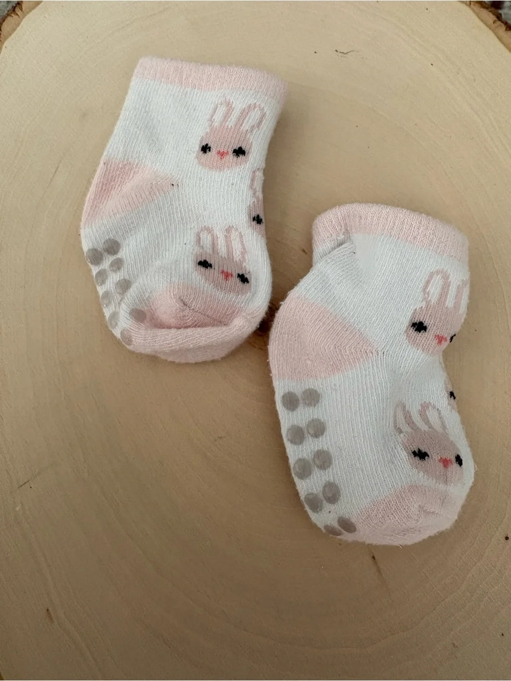 White and pink bunny socks with grippers no brand nwot
